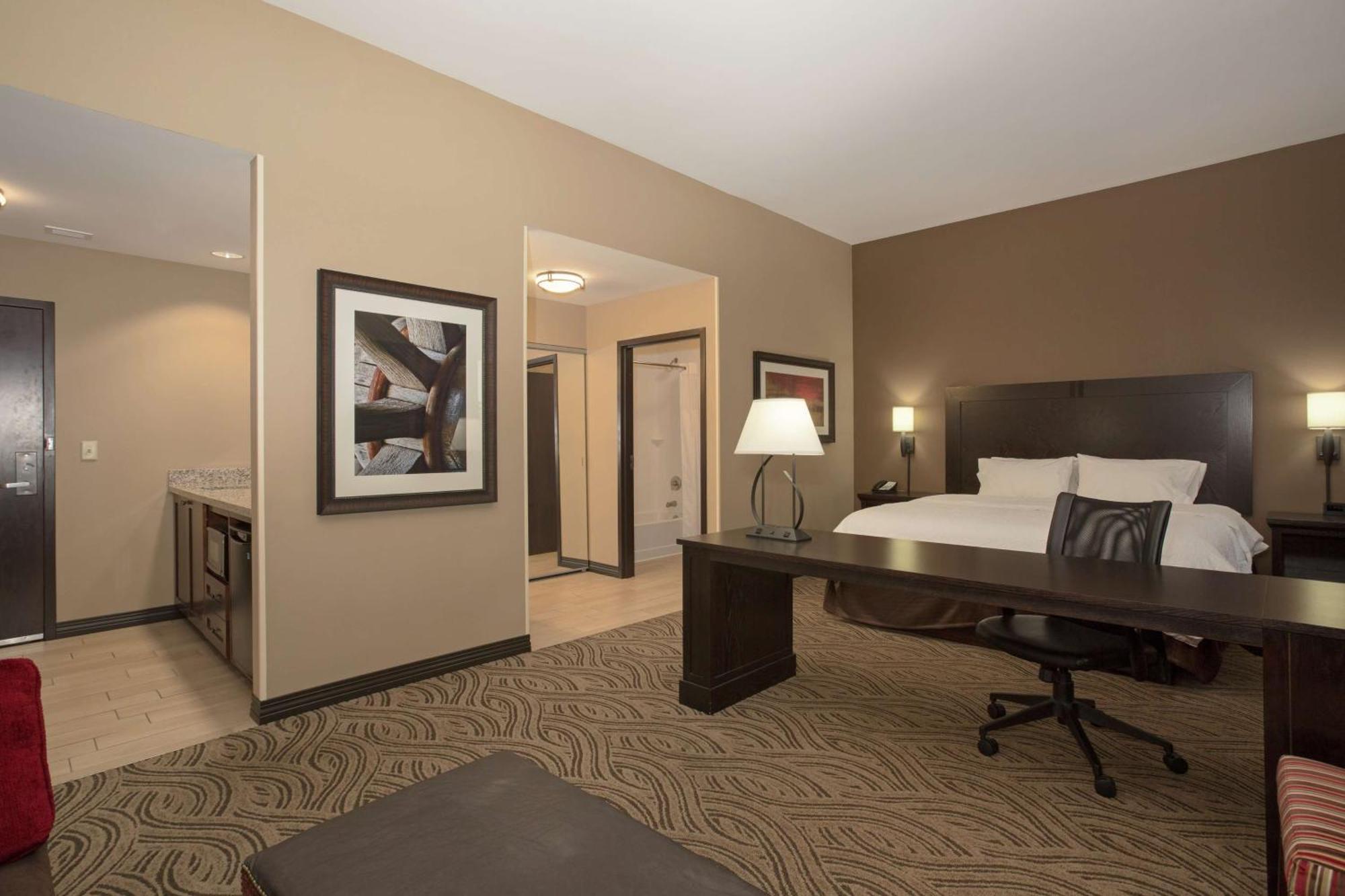 Hampton Inn & Suites I-35/Mulvane Екстериор снимка