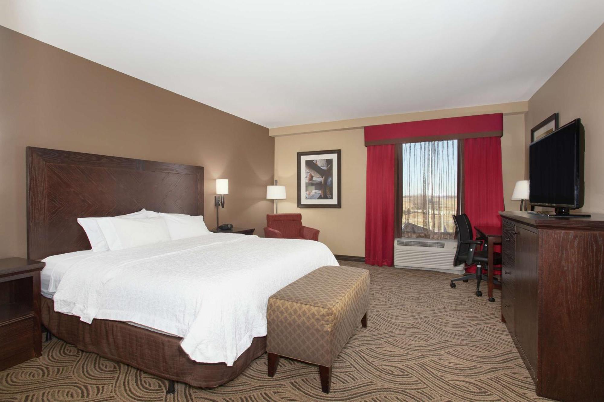 Hampton Inn & Suites I-35/Mulvane Екстериор снимка