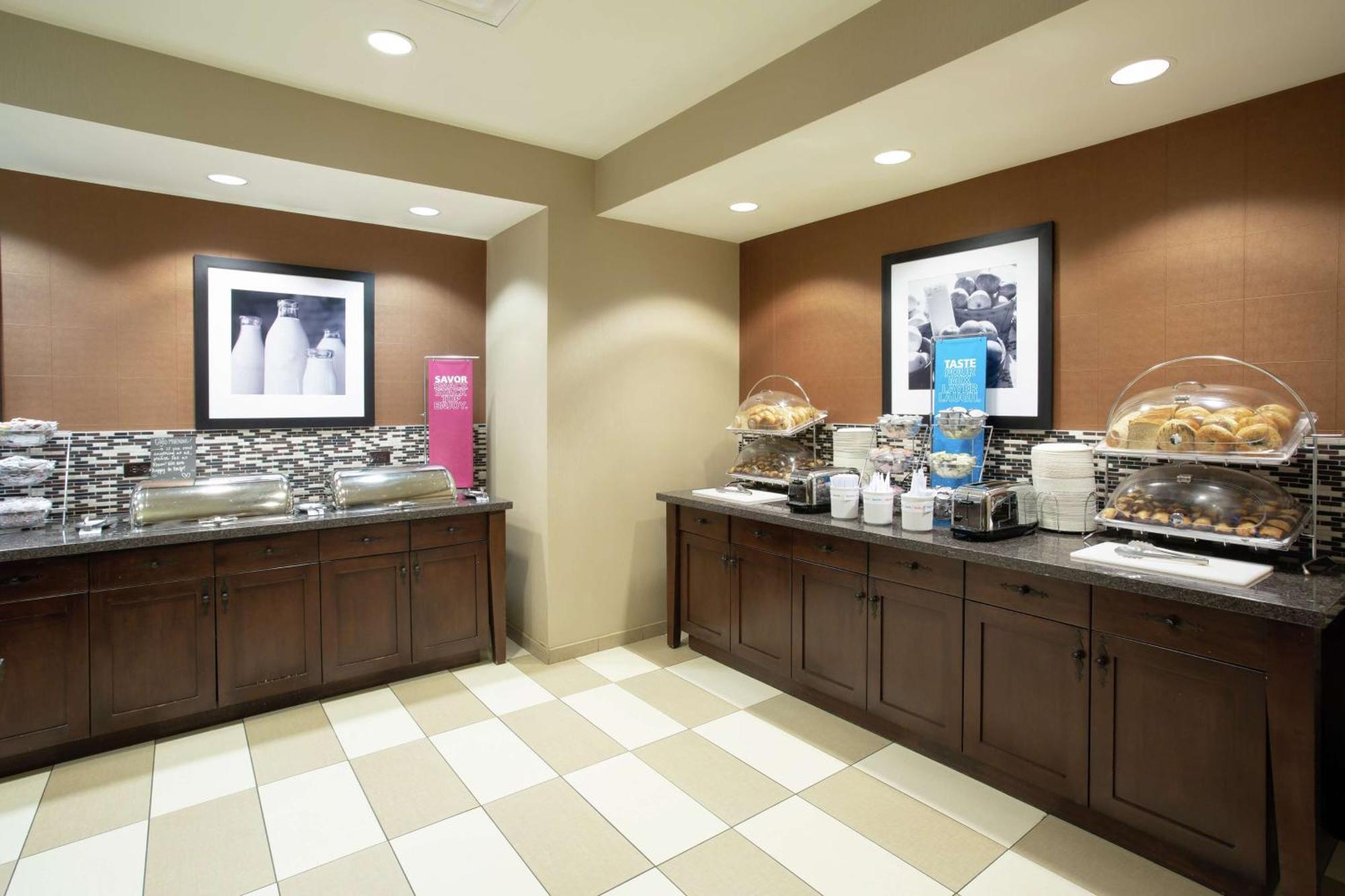 Hampton Inn & Suites I-35/Mulvane Екстериор снимка