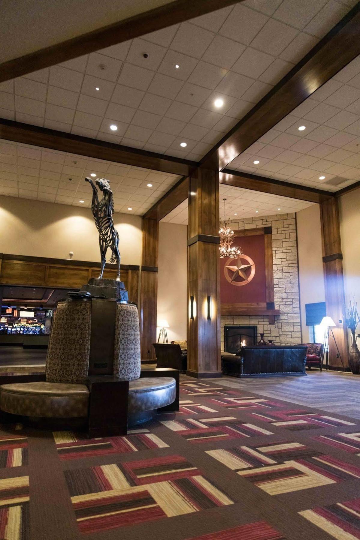 Hampton Inn & Suites I-35/Mulvane Екстериор снимка