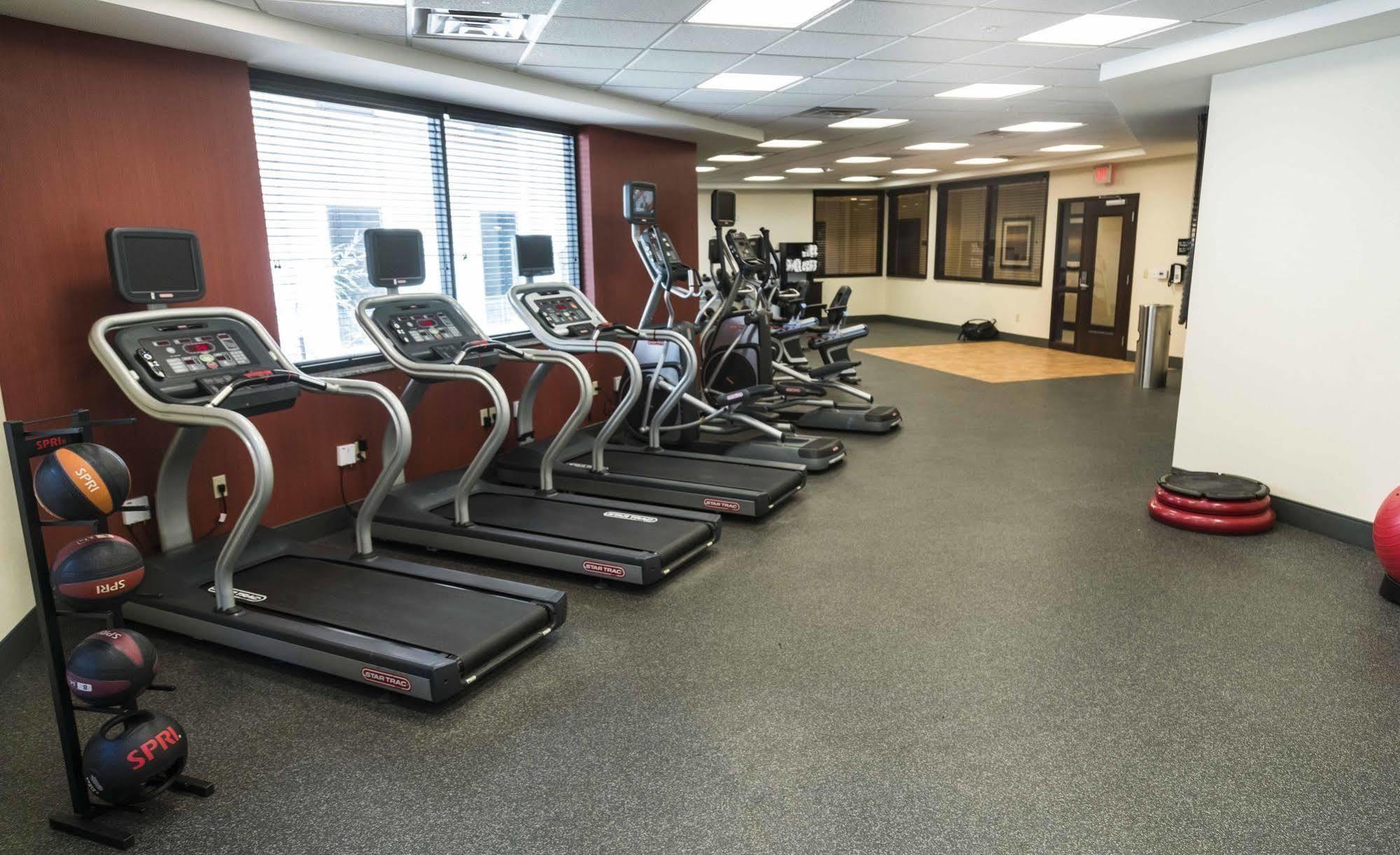 Hampton Inn & Suites I-35/Mulvane Екстериор снимка